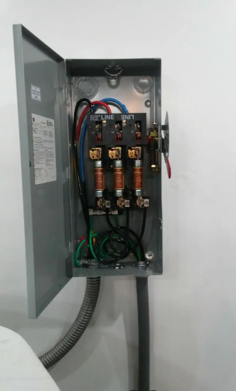 Three-phase disconnect switch installed for Smoke Detector Installation in Hampton